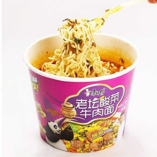 康師傅老壇酸菜牛肉面 カップ 桶装