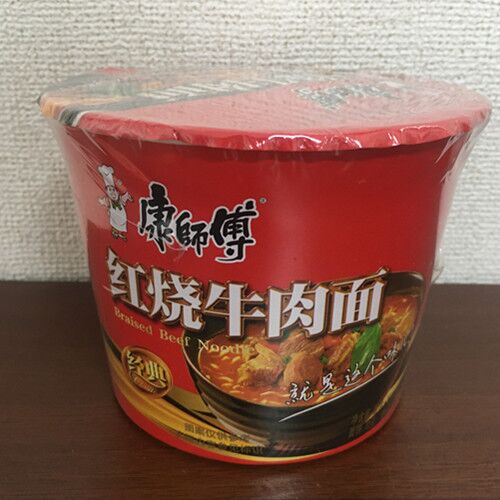 康師傅紅焼牛肉面 （カップ）桶装 *12桶　康师傅红烧牛肉面